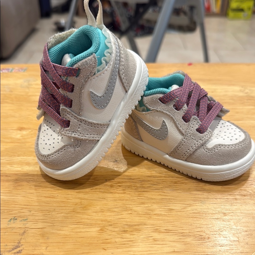 Air Jordan 1 Low Alt SE 'Sail Violet Dust'